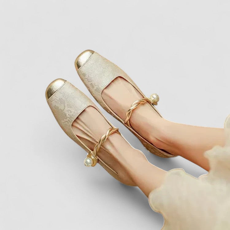 Anika Signature Flat Shoes | Women's Footwear