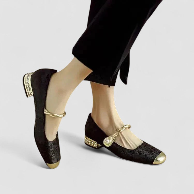Anika Signature Flat Shoes | Women's Footwear